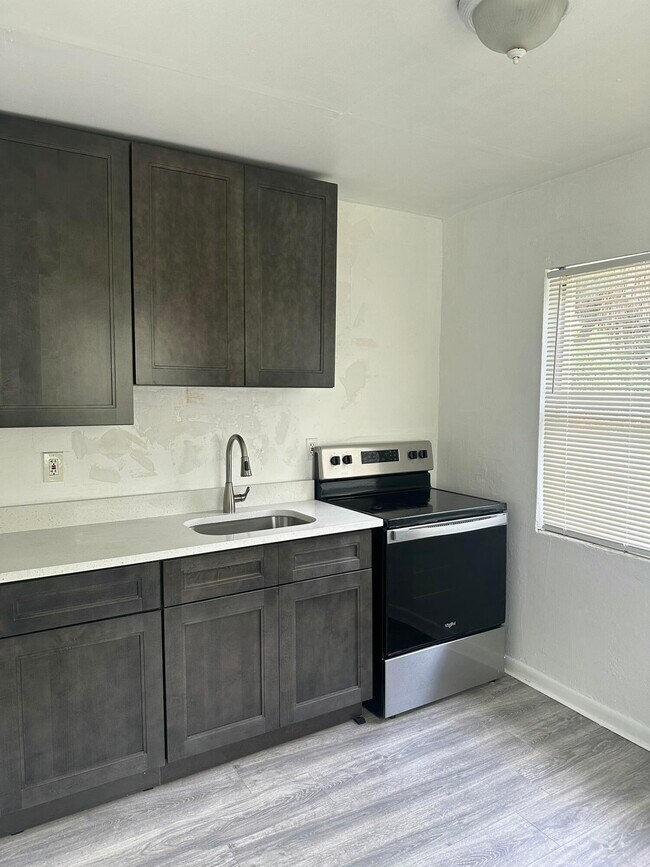 Foto del edificio - 815 4th St