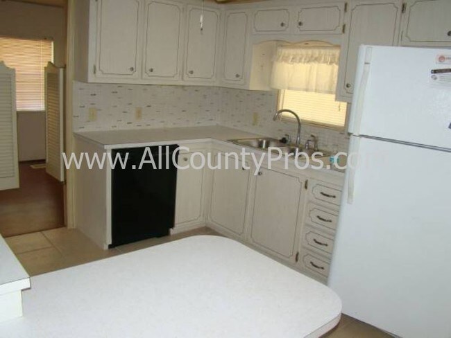 Foto del edificio - 107 52nd Avenue Dr E