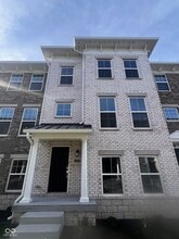 Building Photo - 9326 Somerford Dr