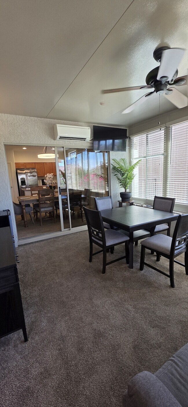 Foto del edificio - 16045 W Autumn Sage Dr