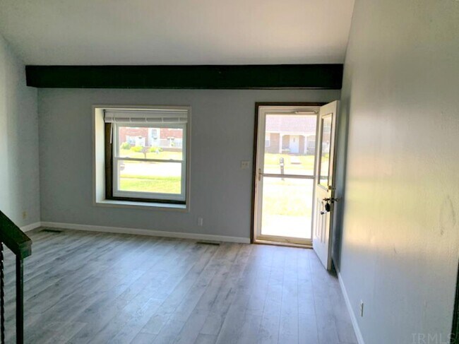 Building Photo - 4208 Spring Valley Rd