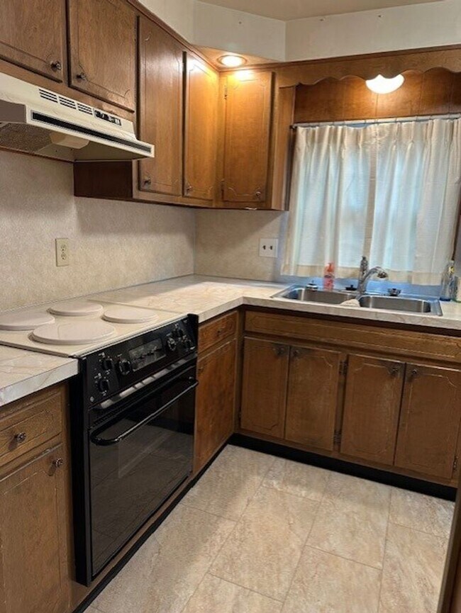 Foto del edificio - 4703 Lancaster St