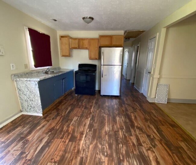 Foto del edificio - Cozy RANCH house in Marietta