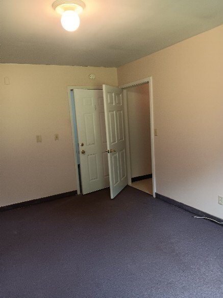 Foto del edificio - 6300 W Port Bay Rd