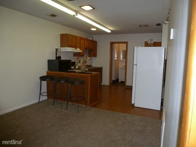 Building Photo - 1 br, 1 bath Apartment - 13001 Western