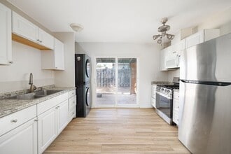 Building Photo - 767 Ball Ave