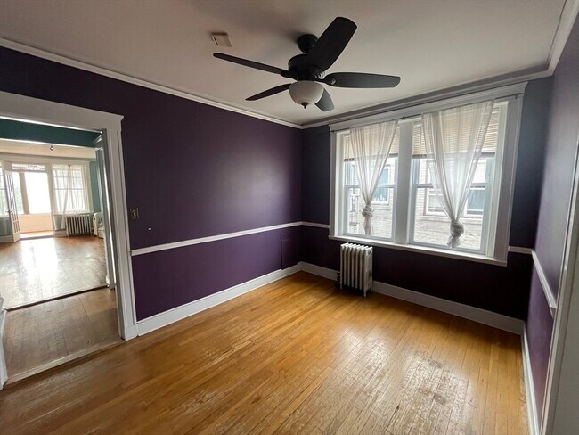 Foto del edificio - 2035 Commonwealth Ave