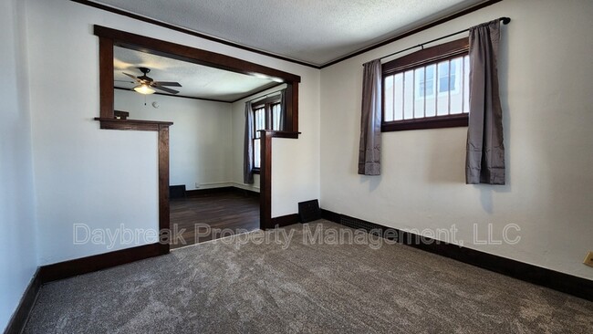 Building Photo - 1316 3rd Ave N