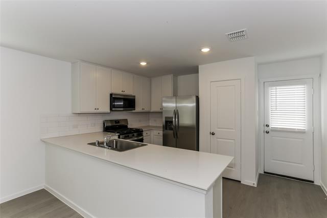 Foto del edificio - 15248 Bullfighter Blvd