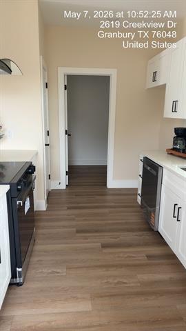 Foto del edificio - 2615 Creekview Dr