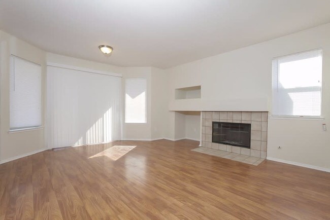 Building Photo - 45230 Calico St