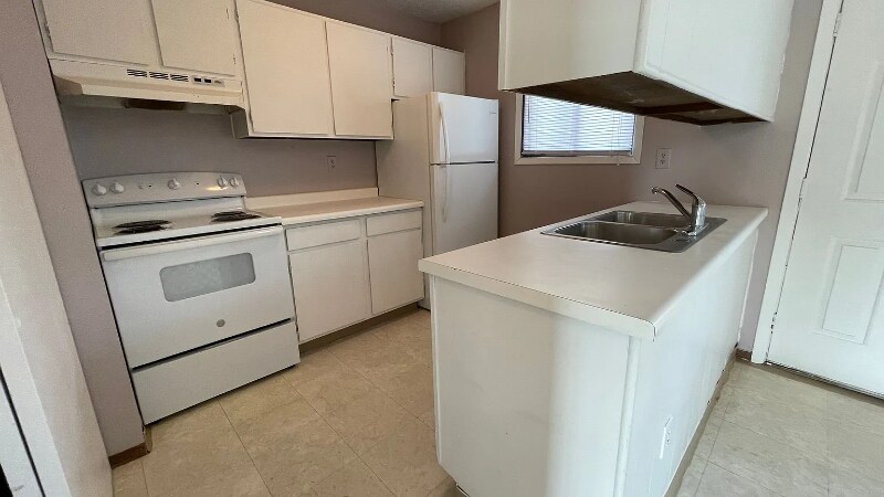 Foto principal - 130 8th Ave SE