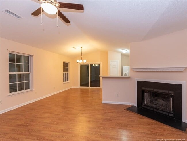 Building Photo - 404 Homestead Park Dr