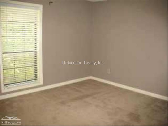 Building Photo - 2818 Vinings Central Dr SE