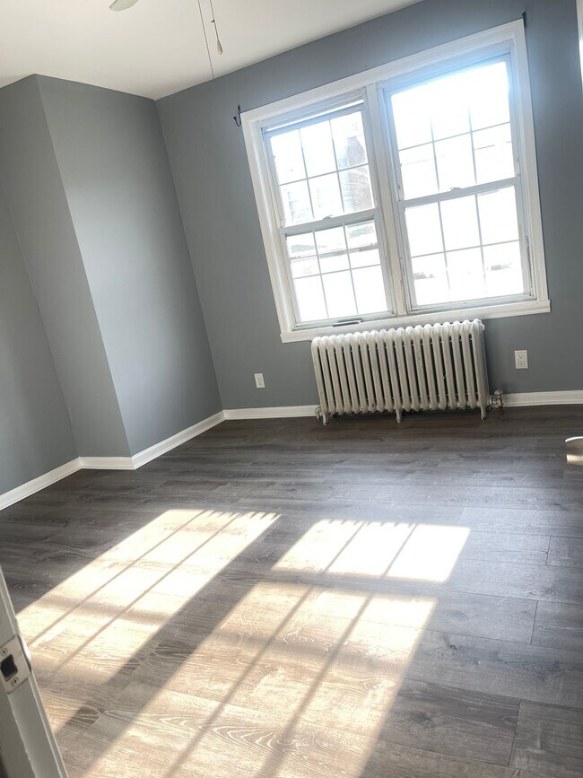 Foto del edificio - 4265 Ormond St