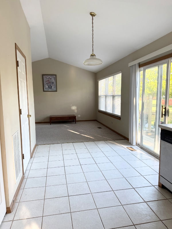 Building Photo - 2049 Foxtail Dr