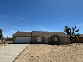 Building Photo - 6629 La Habra Ave