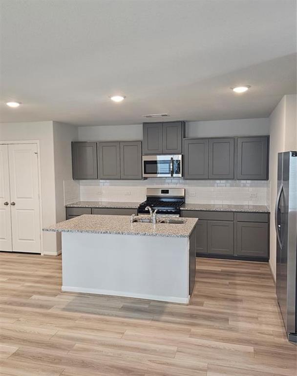 Building Photo - 5215 Lanes Dr