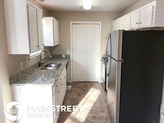 Foto del edificio - 3713 Lipton Pl