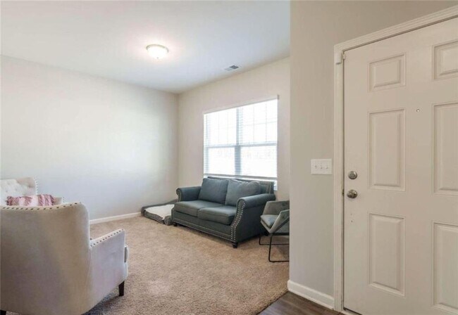 Building Photo - 449 Mccall Wy
