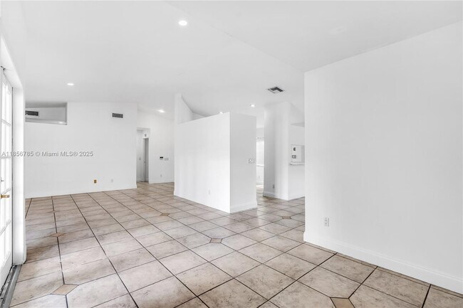 Foto del edificio - 14660 SW 144th Terrace