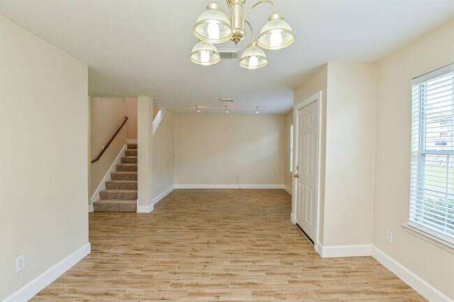 Building Photo - 1505 Nichole Woods Dr