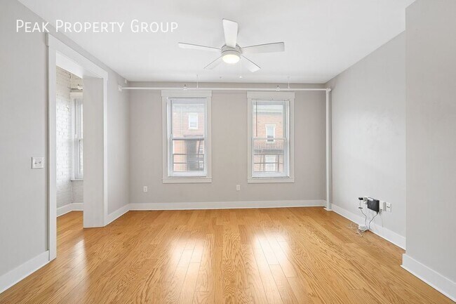 Foto del edificio - 412 E 13th St