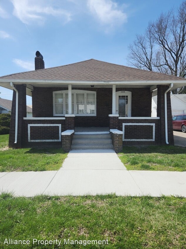 1008 S Randolph St, Garrett, IN 46738 House Rental in Garrett, IN