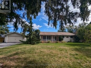 Building Photo - 2209 Alderslea Crescent