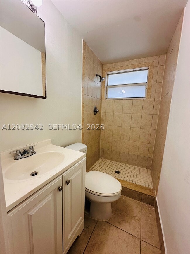 Building Photo - 573 NE 82nd St