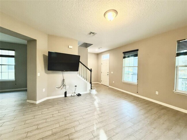 Foto del edificio - 11804 Silverlake Park Dr