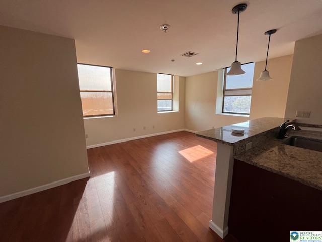 Foto del edificio - 528 N New St