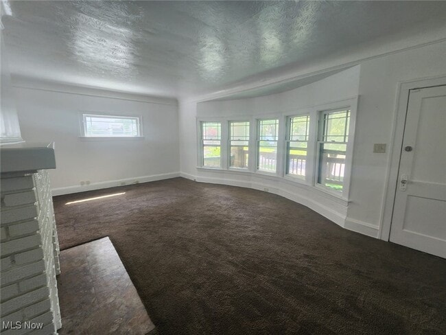 Building Photo - 3247 E Overlook Rd