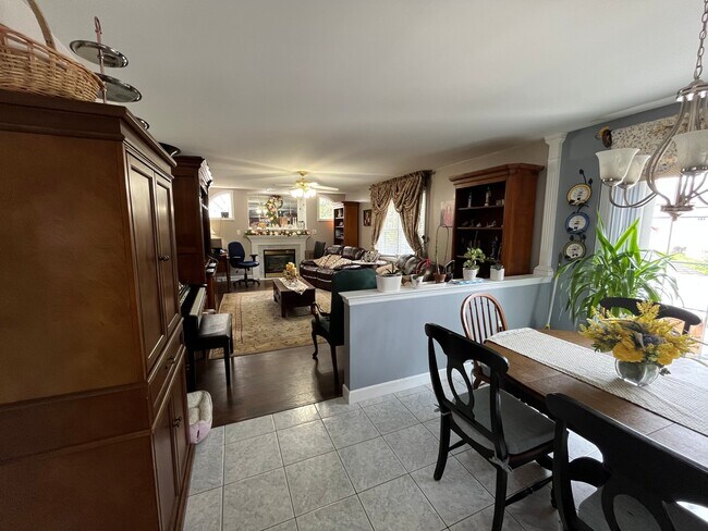 Foto del edificio - 1036 Meadow Dr