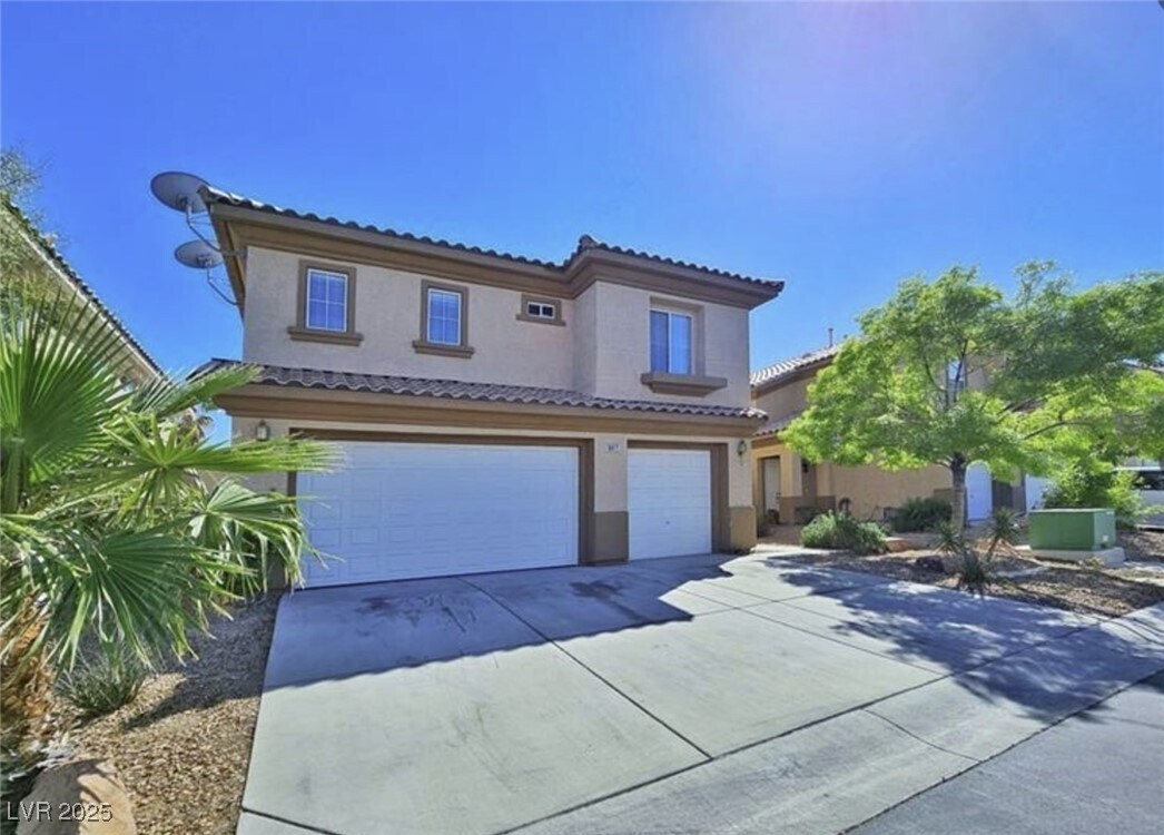 Foto principal - 8917 Waltzing Waters Ct