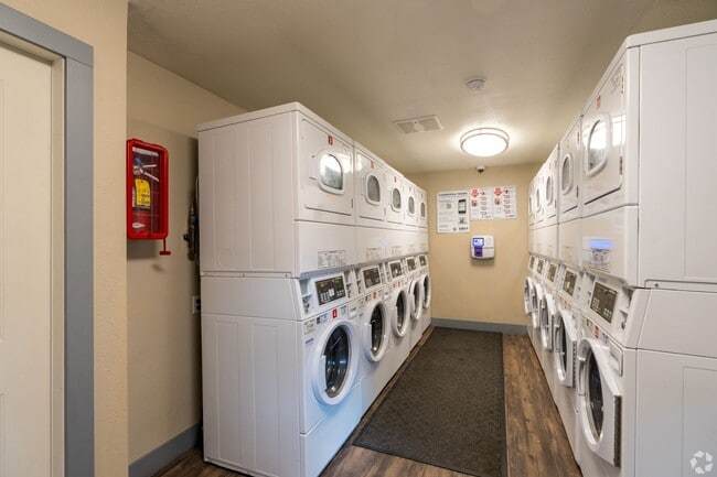 Interior Photo - Rosewood Club Apts