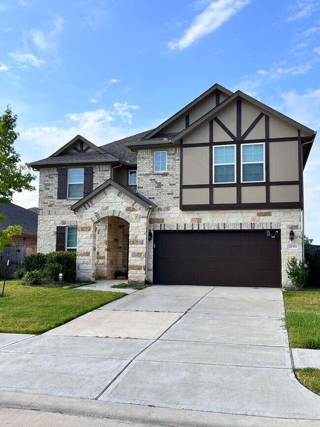 Building Photo - 21511 Pachino Ln