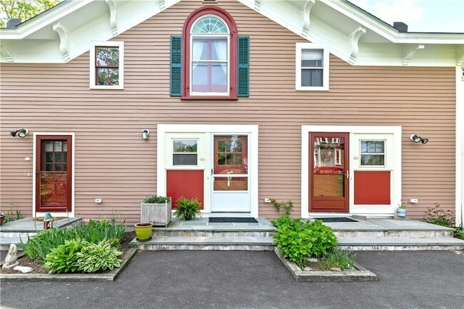 Photo - 97 Narragansett Avenue Unit C3 House