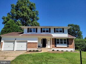 Building Photo - 3212 Powhatan Dr