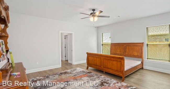 Foto del edificio - 4 br, 3 bath House - 4529 Bear Crossing Lane