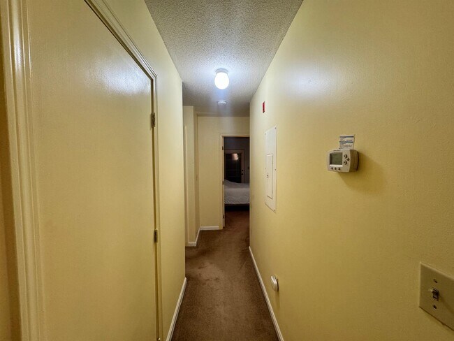 Building Photo - 620 Boston Ave