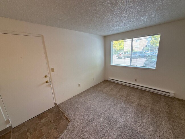 Building Photo - 805 NW 23rd St