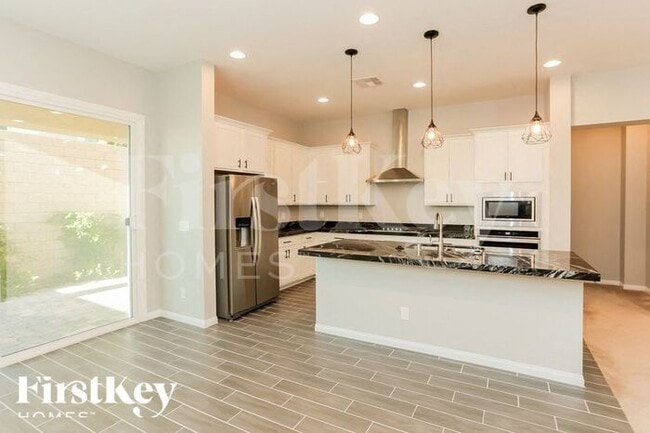 Foto del edificio - 10755 Blackrock Canyon Ave