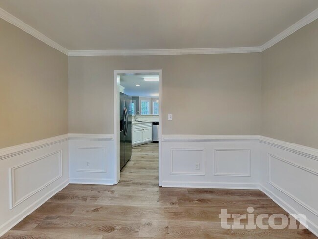 Foto del edificio - 9260 Carnes Estates Dr