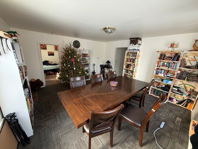 Foto del edificio - 610 Niagara St