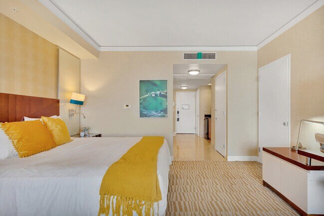 Foto del edificio - 18001 Collins Ave