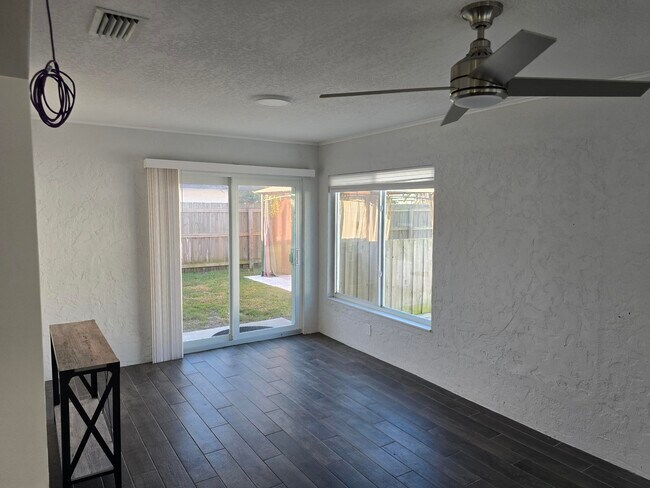 Foto del edificio - 18942 SE Hillcrest Dr