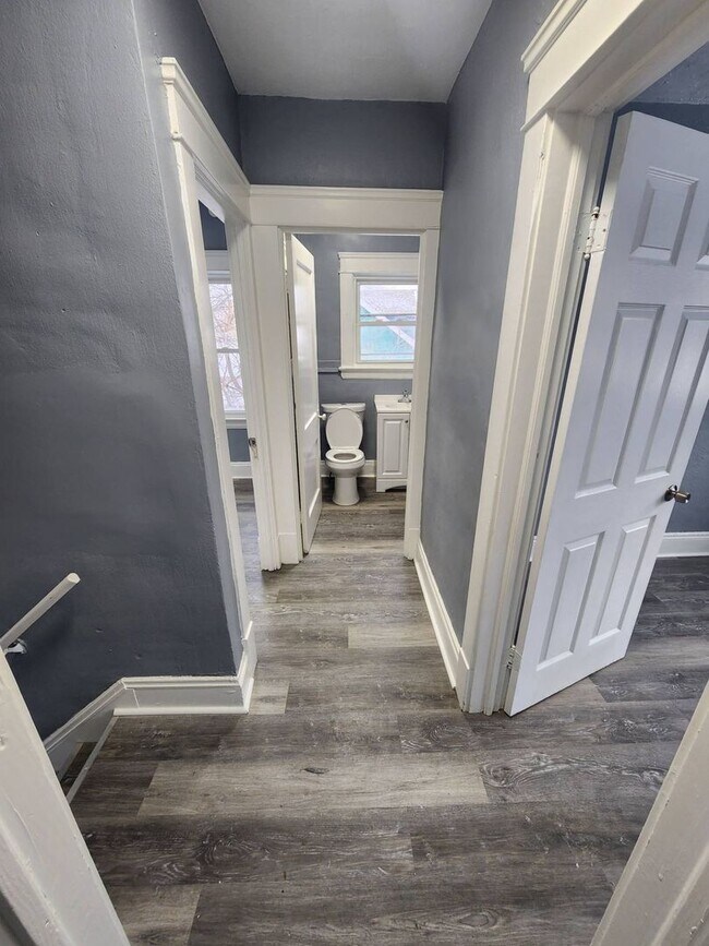 Foto del edificio - Charming 3-Bedroom Property in Prime Location