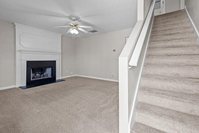 Building Photo - 2284 Oakland Spring Dr