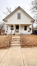 Building Photo - 1700 E 40th St